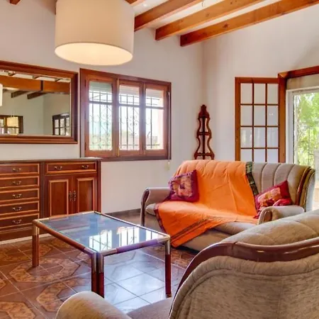 Villa Alfatares *